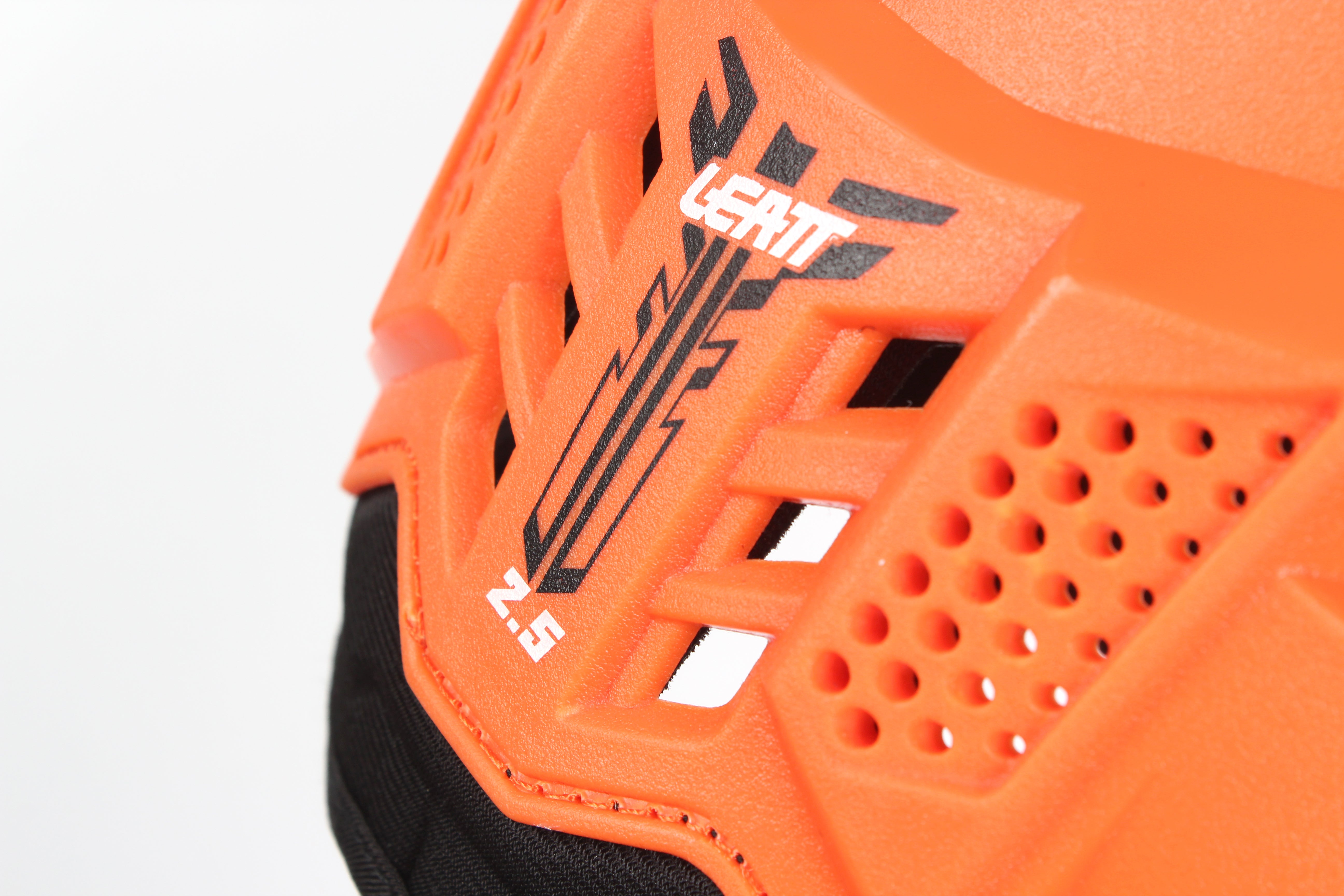 Pettorina moto protettiva 2.5 con inserti in schiuma morbida anti impatto per bambino