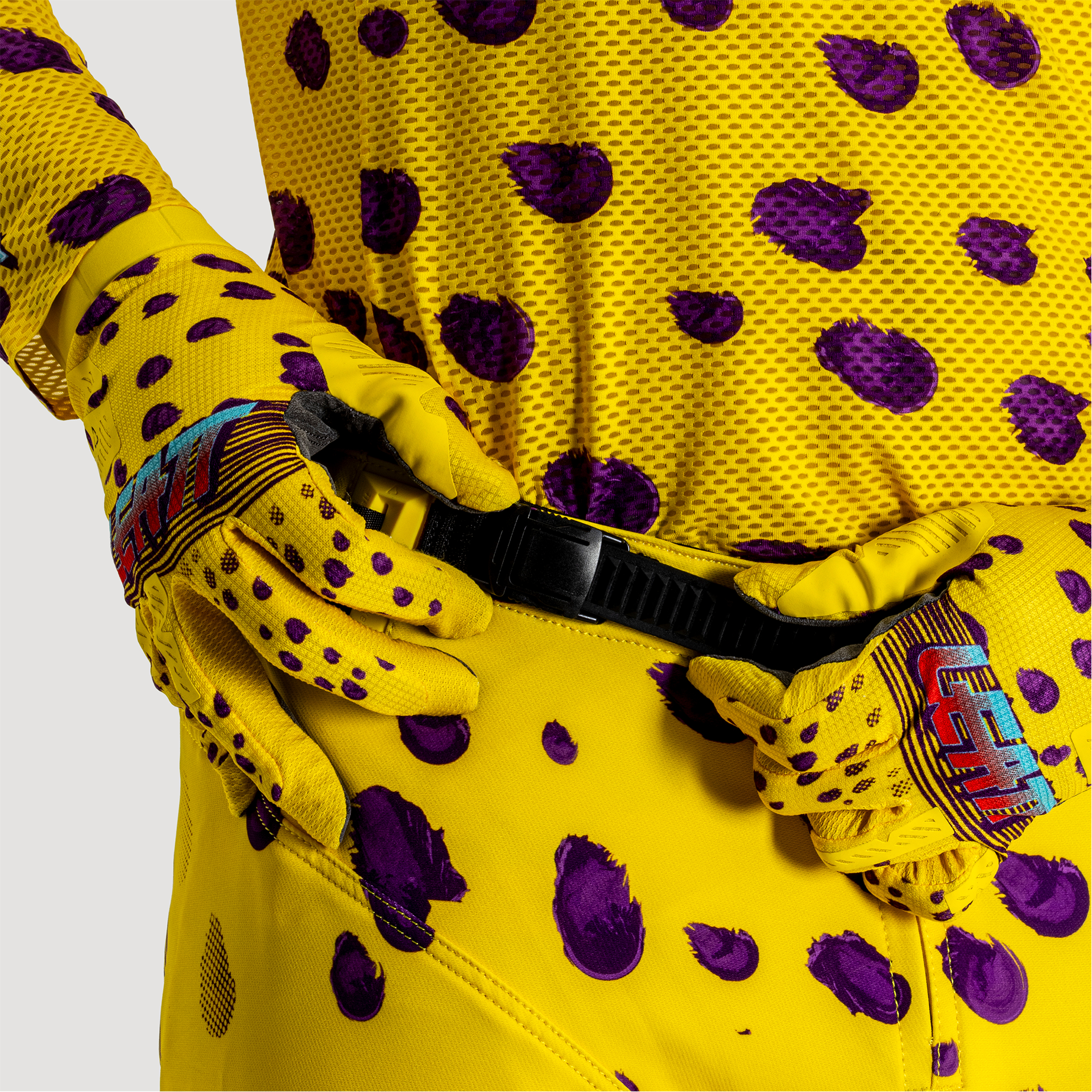 Pantaloni motocross 5.5 I.K.S ultra leggeri ed elasticizzati