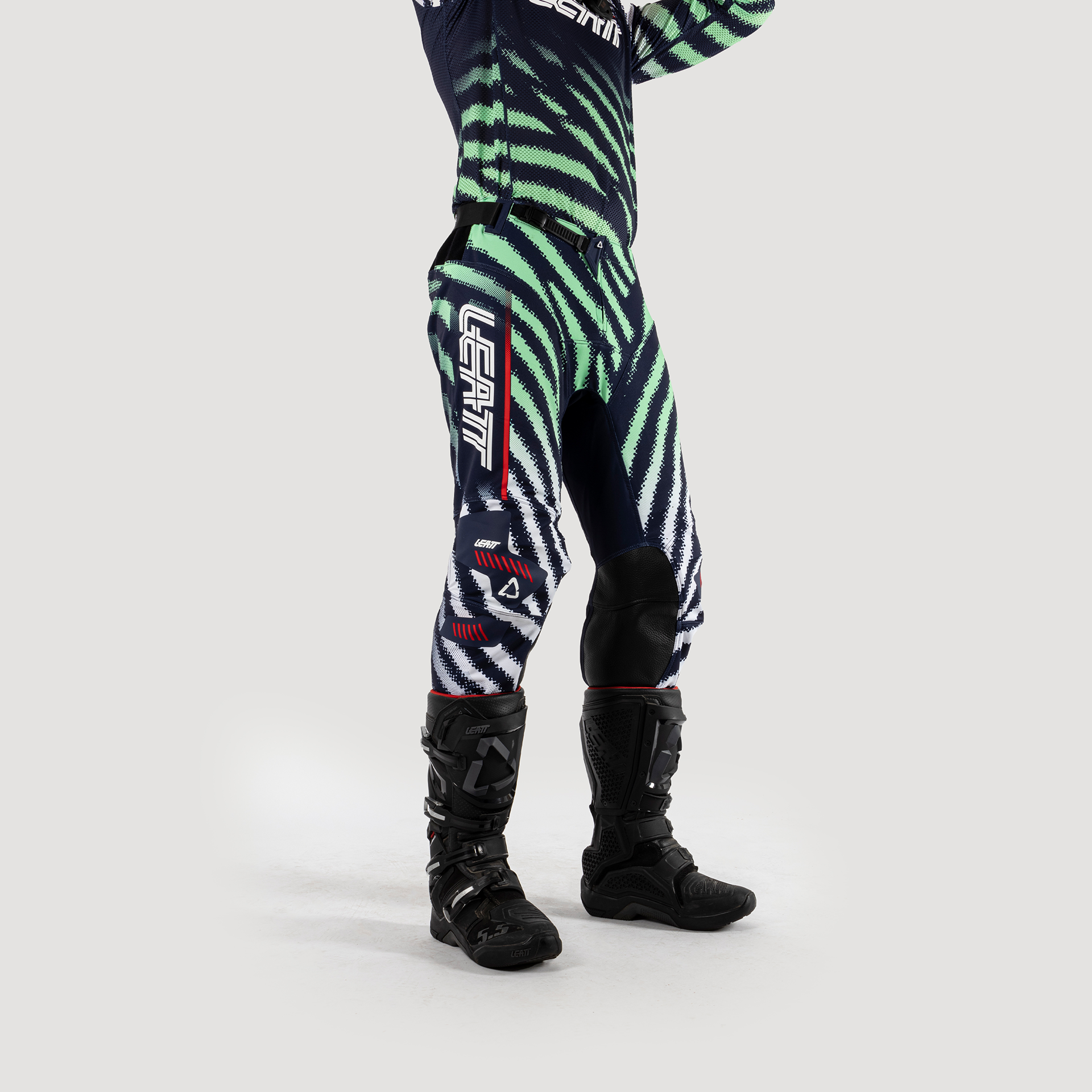 Pantaloni motocross 5.5 I.K.S ultra leggeri ed elasticizzati