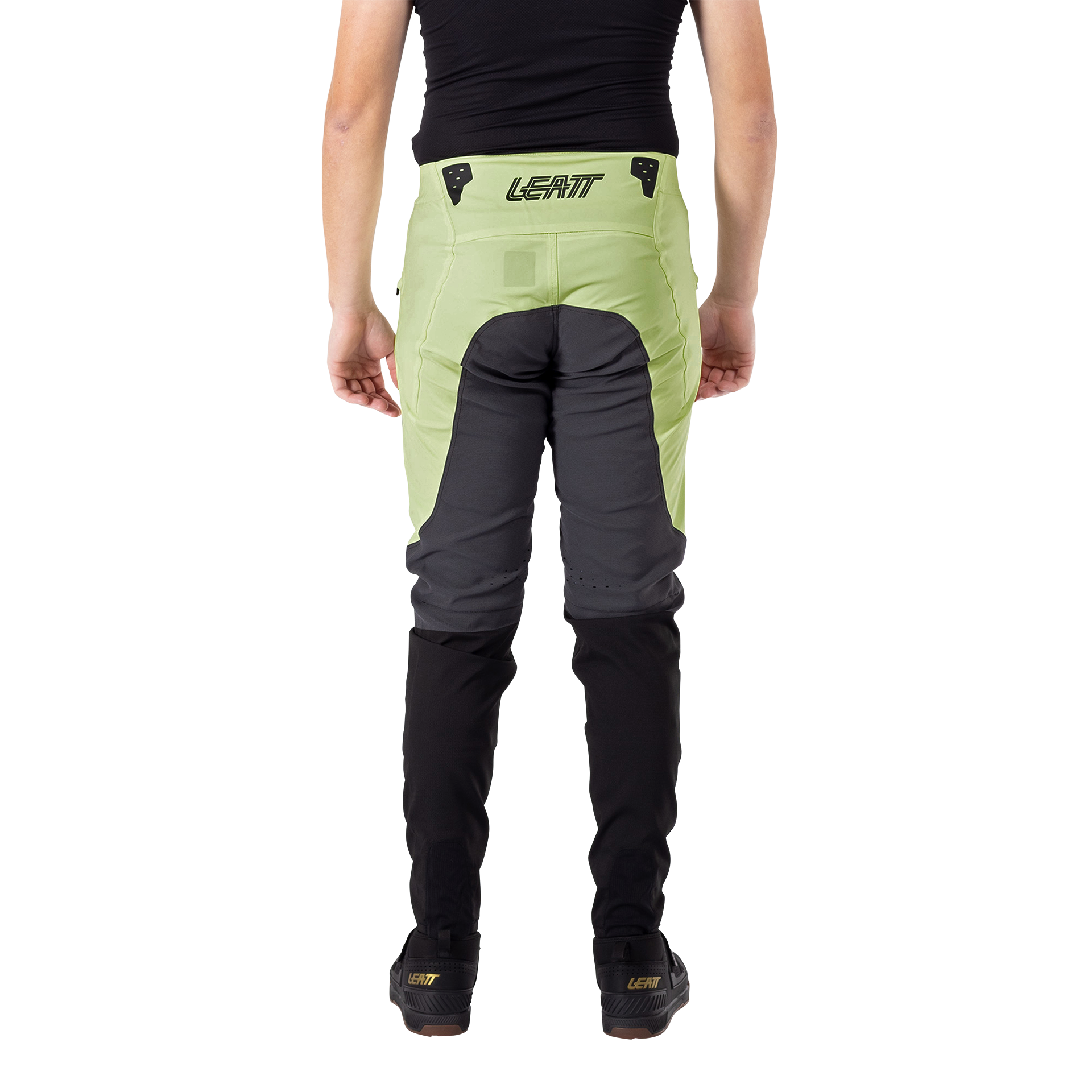 Pantaloni MTB Gravity 5.0 ergonomici sviluppati con i piloti professionisti di Pivot Factory Racing