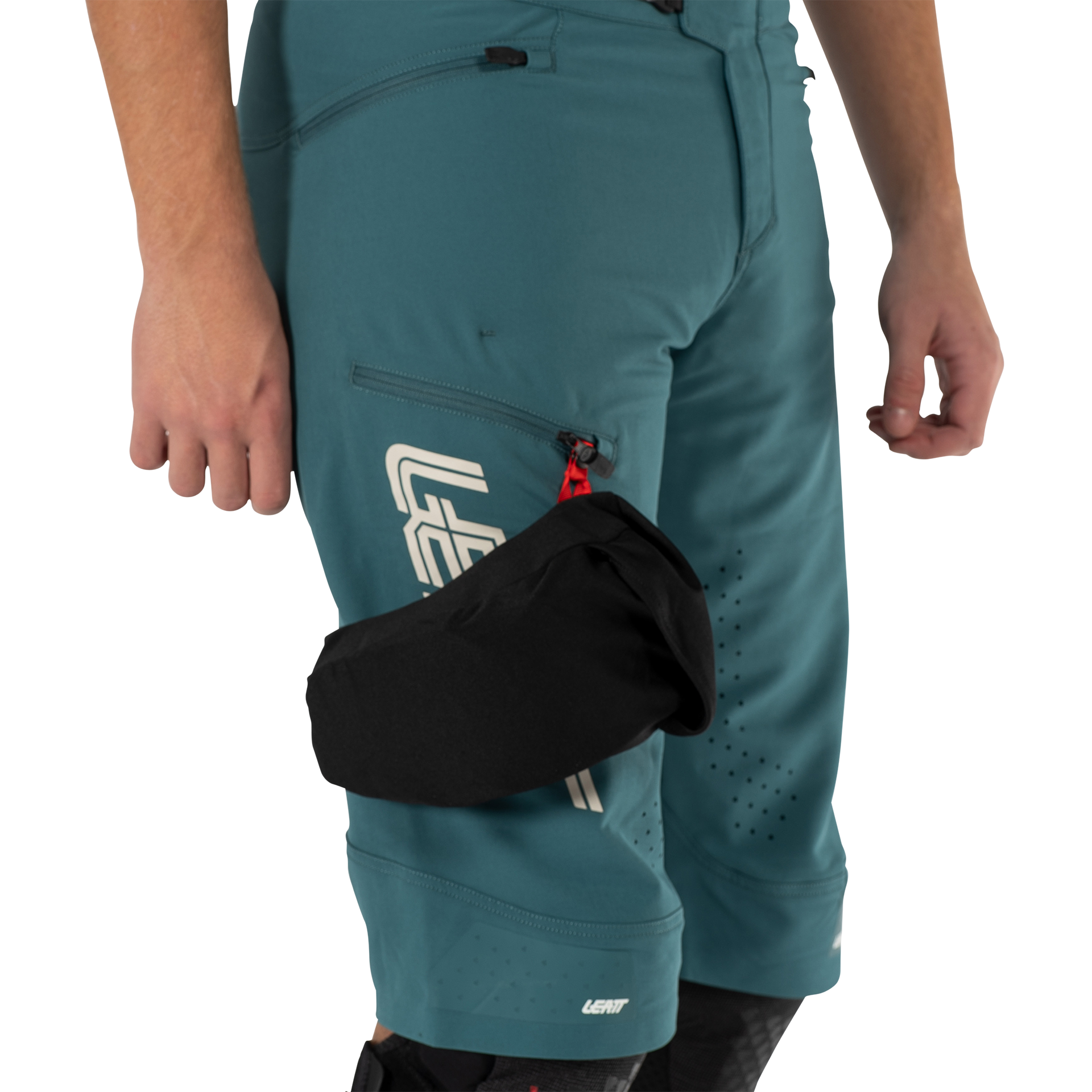 Pantaloncini MTB Gravity 4.0 elastici e resistenti ad acqua e fango